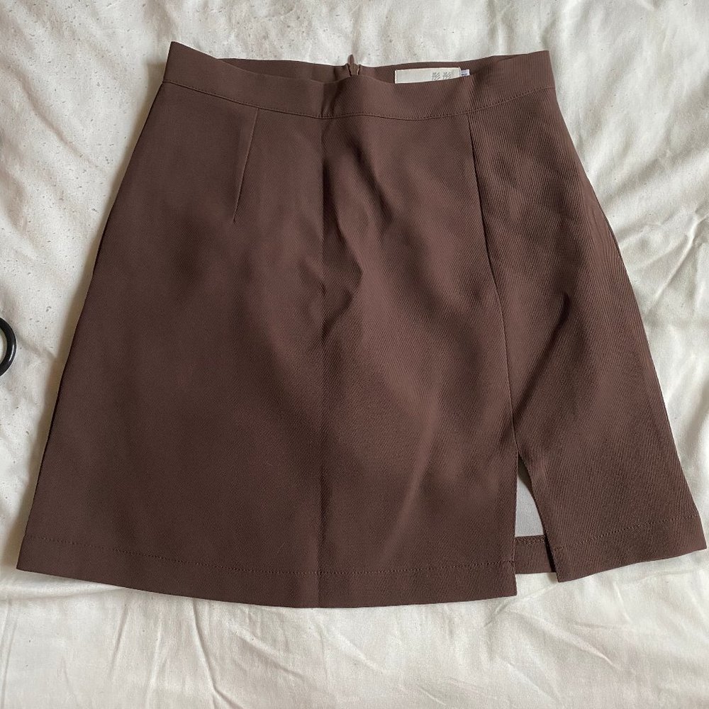 NEVER WORN Brown Mini Skirt/Skort with Slit
